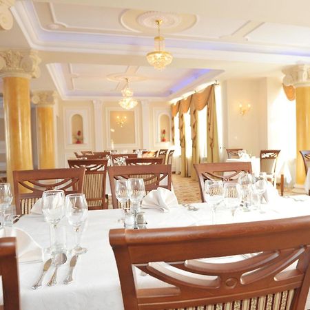 Hotel Arkadia Royal Varsovia Exterior foto