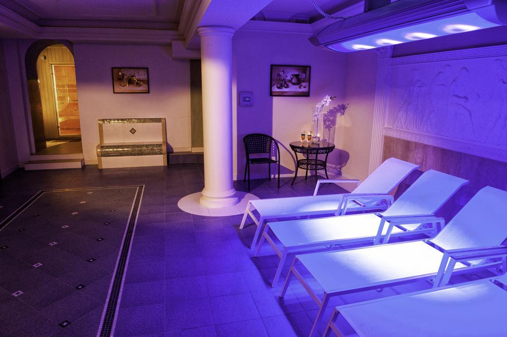 Hotel Arkadia Royal Varsovia Exterior foto